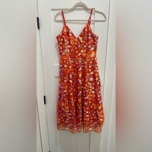 Dress the Population Maren fit and Flare plunging neckline midi dress Medium